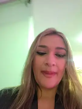 NicoleDiior online show from 05-19-26, 03:07