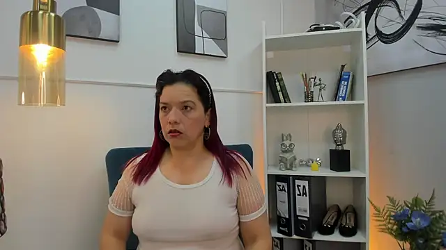 Snapshot of VeronicaBlake chatting on 07-07-26, 12:53 VeronicaBlake online show from 07-07-26, 12:53
