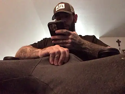 BlueCollarTattoos online show from 04-21-26, 09:39