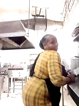 ShySexyBaddiexx online show from 09-09-25, 11:21