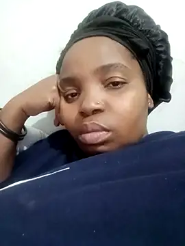 ShySexyBaddiexx online show from 09-27-25, 11:59