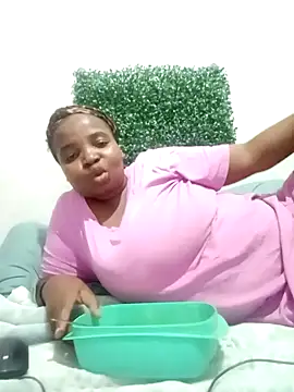 ShySexyBaddiexx online show from 10-15-25, 08:42