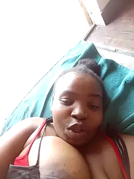 ShySexyBaddiexx online show from 10-25-25, 11:40