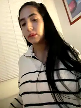 Snapshot of oh_nina chatting on 10-03-25, 11:24 oh nina online show from 10-03-25, 11:24