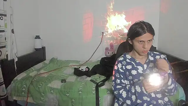 Petite-Goth online show from 10-30-25, 02:35