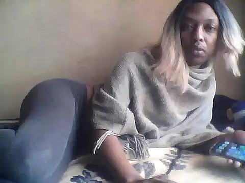 Snapshot of Blackyfreackygay chatting on 06-19-26, 08:51 Blackyfreackygay online show from 06-19-26, 08:51
