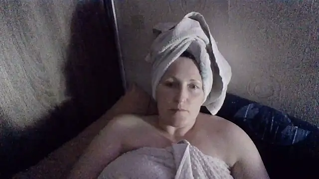 Snapshot of AllaSowinskaya chatting on 06-14-26, 07:16 AllaSowinskaya online show from 06-14-26, 07:16