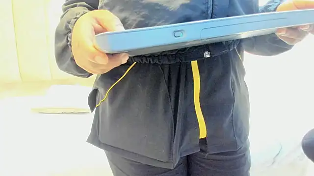 kiarazafira online show from 09-28-25, 10:42