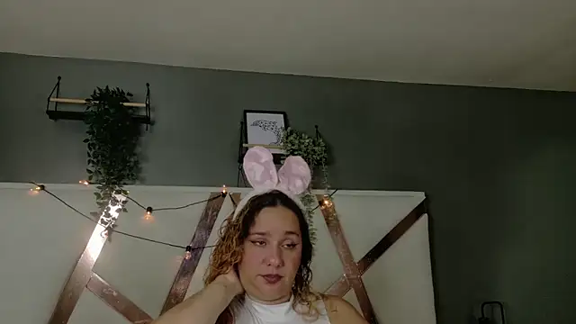 Snapshot of JenaCooper_ chatting on 06-23-26, 02:53 JenaCooper online show from 06-23-26, 02:53