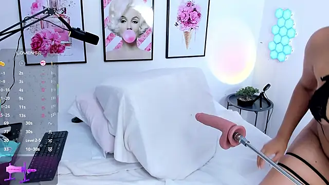 Snapshot of natasha_ary chatting on 11-19-25, 01:44 natasha ary online show from 11-19-25, 01:44