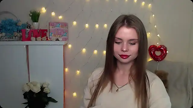 Snapshot of OceanicDawn chatting on 09-24-25, 06:39 OceanicDawn online show from 09-24-25, 06:39