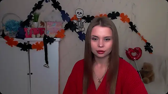 Snapshot of OceanicDawn chatting on 10-30-25, 06:26 OceanicDawn online show from 10-30-25, 06:26