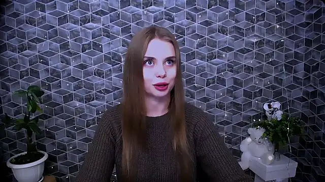 Snapshot of OceanicDawn chatting on 11-24-25, 10:15 OceanicDawn online show from 11-24-25, 10:15