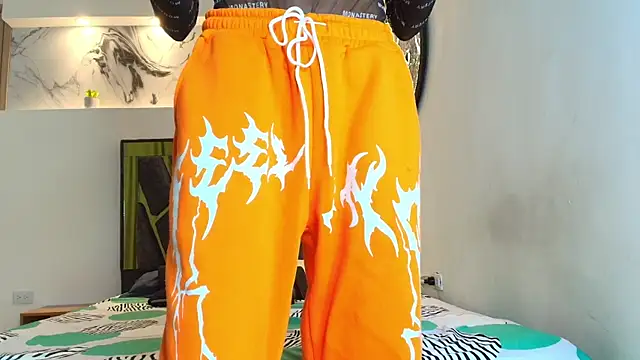 Snapshot of TWINKS_FRIENDS chatting on 09-20-25, 01:28 TWINKS FRIENDS online show from 09-20-25, 01:28