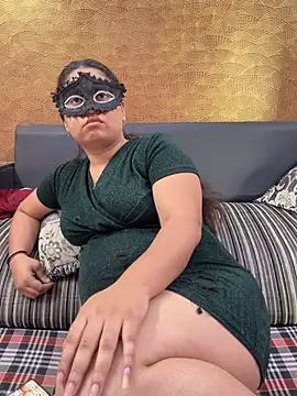 Iampriyaaa15 online show from 04-02-26, 07:28