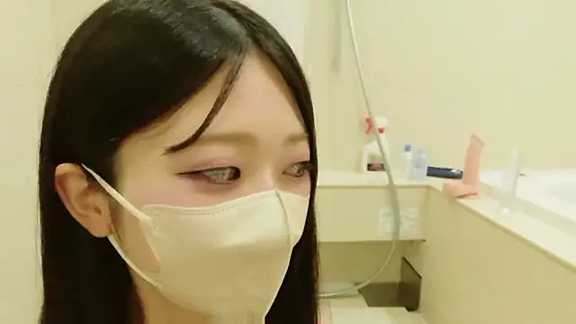 Snapshot of OSUSHI-CHAN chatting on 07-01-26, 07:35 OSUSHI-CHAN online show from 07-01-26, 07:35