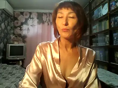 Snapshot of Pline1 chatting on 10-01-25, 11:05 Pline1 online show from 10-01-25, 11:05