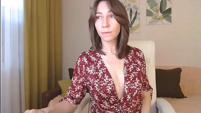 Snapshot of GoodGlamorGirl chatting on 02-03-25, 04:25 GoodGlamorGirl online show from 02-03-25, 04:25