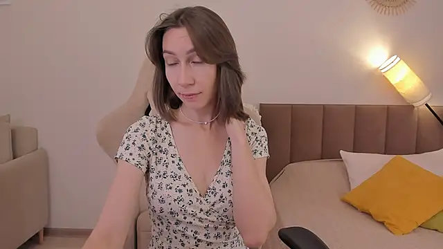 Snapshot of GoodGlamorGirl chatting on 10-07-25, 03:58 GoodGlamorGirl online show from 10-07-25, 03:58