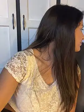 Snapshot of chicachocolate01 chatting on 09-26-25, 11:42 chicachocolate01 online show from 09-26-25, 11:42