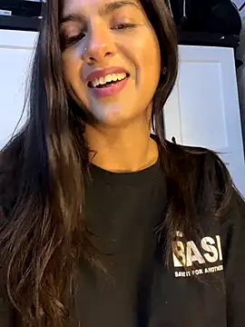 Snapshot of chicachocolate01 chatting on 10-24-25, 03:25 chicachocolate01 online show from 10-24-25, 03:25