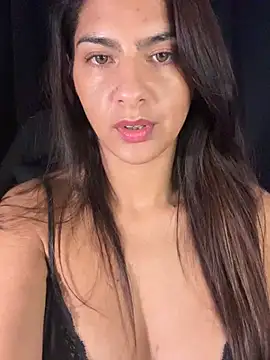 chicachocolate01 online show from 04-22-26, 11:34