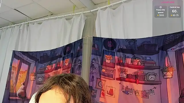 EmilyChaves online show from 11-10-25, 06:29