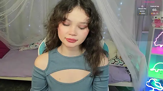 EmilyChaves online show from 11-30-25, 03:05