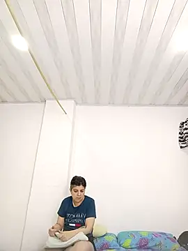 queemking online show from 04-04-26, 01:15