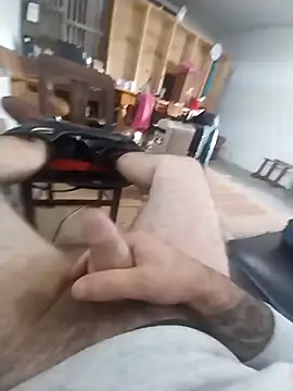 Snapshot of casal_louco_69-_- chatting on 12-18-25, 10:54 casal louco 69- - online show from 12-18-25, 10:54