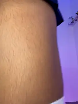 Snapshot of Helen_Vidall chatting on 11-26-25, 04:02 Helen Vidall online show from 11-26-25, 04:02