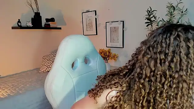 Snapshot of isabella-garcia- chatting on 05-07-26, 01:55 isabella-garcia- online show from 05-07-26, 01:55