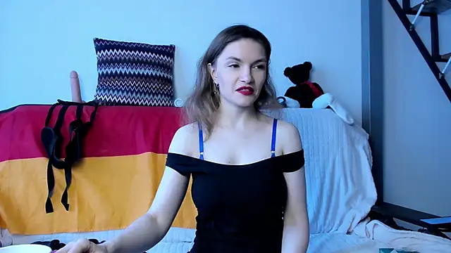 Katherine Twilight online show from 12-19-24, 08:56