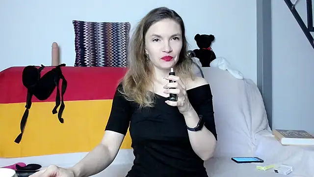 Katherine Twilight online show from 02-20-25, 03:30