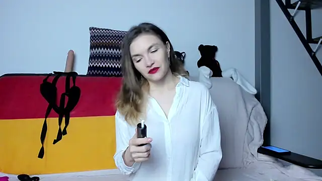 Katherine Twilight online show from 02-28-25, 03:26