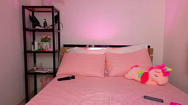 Snapshot of daddy_digger chatting on 10-02-25, 01:45 daddy digger online show from 10-02-25, 01:45