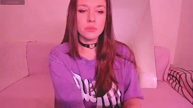 Snapshot of Lil_Foxy9 chatting on 03-09-26, 03:05 Lil Foxy9 online show from 03-09-26, 03:05