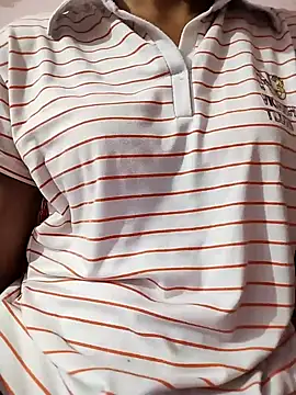 Snapshot of Sx-Maniya chatting on 10-31-25, 01:12 Sx-Maniya online show from 10-31-25, 01:12