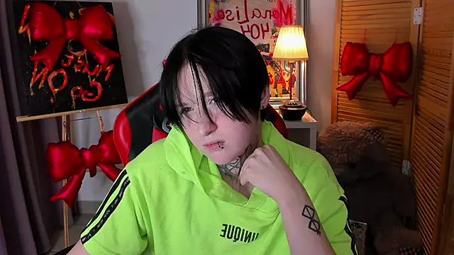 Snapshot of ayakskalermonss chatting on 03-04-26, 02:23 ayakskalermonss online show from 03-04-26, 02:23