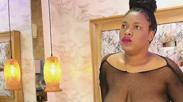 Snapshot of ZOLEY_WATSON chatting on 09-27-25, 03:00 ZOLEY WATSON online show from 09-27-25, 03:00