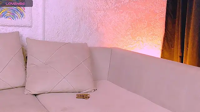 Snapshot of marrenaa chatting on 09-20-25, 04:02 marrenaa online show from 09-20-25, 04:02