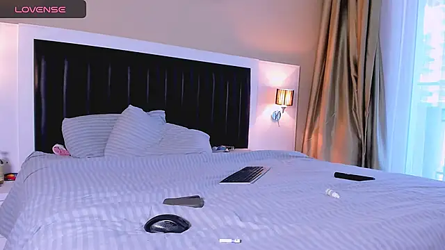 Snapshot of marrenaa chatting on 11-11-25, 06:13 marrenaa online show from 11-11-25, 06:13