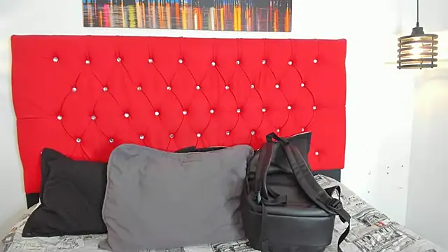 carolinacrus01 online show from 09-24-25, 03:48