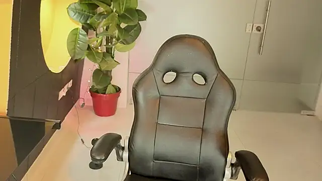 LiLLiAnderson online show from 09-21-25, 12:07