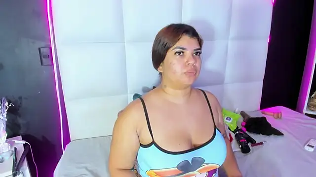 Snapshot of Gigi_duran chatting on 07-18-26, 11:58 Gigi duran online show from 07-18-26, 11:58