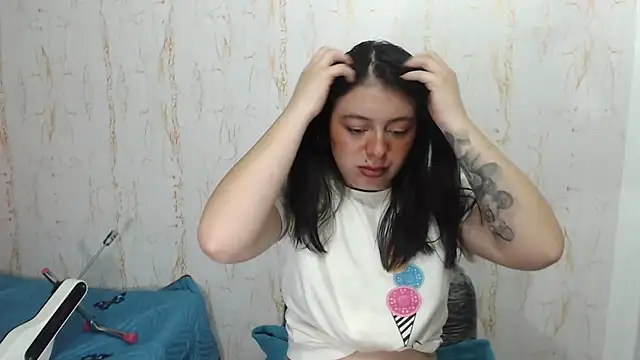 MiaKimky online show from 11-29-25, 09:23