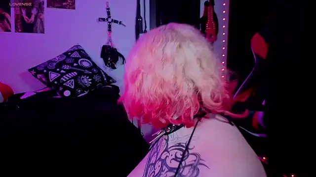 Snapshot of Mariana_velezz chatting on 09-11-25, 07:08 Mariana velezz online show from 09-11-25, 07:08