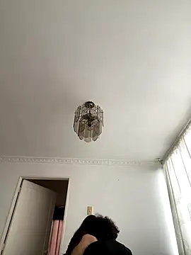 Snapshot of juliie_star chatting on 09-19-25, 12:28 juliie star online show from 09-19-25, 12:28