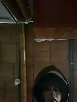 Snapshot of juliie_star chatting on 10-16-25, 12:28 juliie star online show from 10-16-25, 12:28