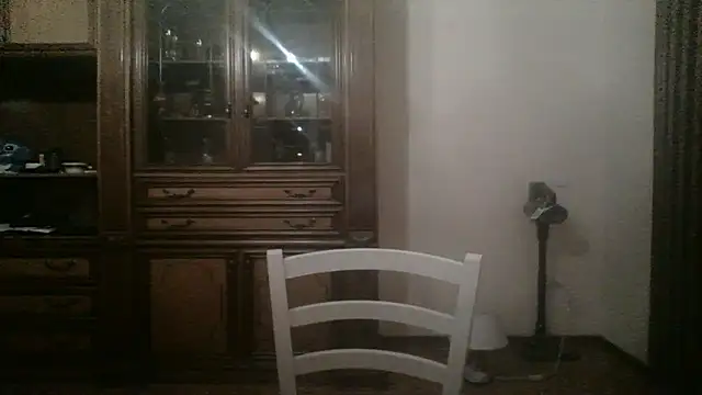 Snapshot of SarettaB90 chatting on 12-21-25, 09:55 SarettaB90 online show from 12-21-25, 09:55